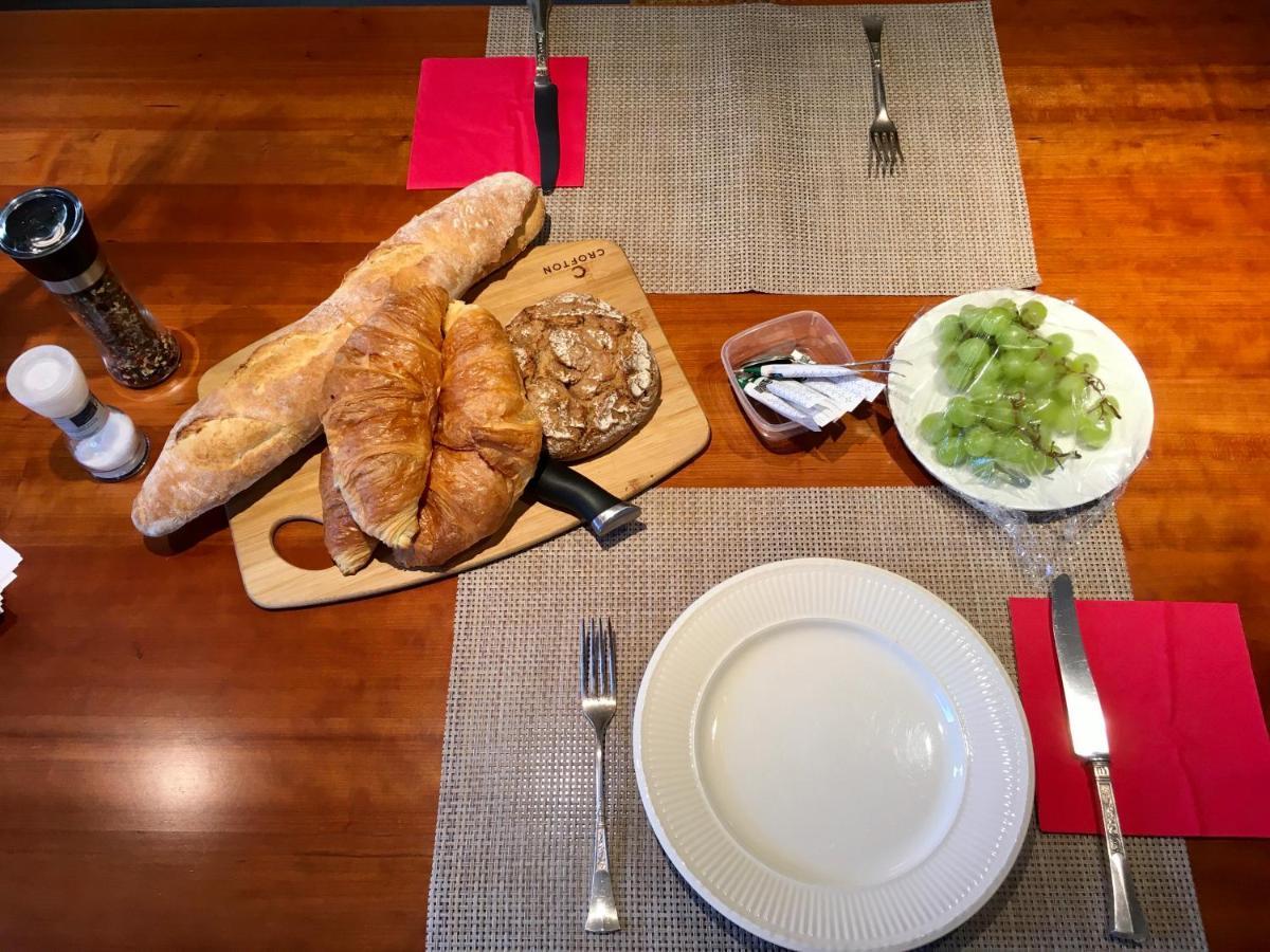 No Such Thing Bed and Breakfast Schwyz Εξωτερικό φωτογραφία